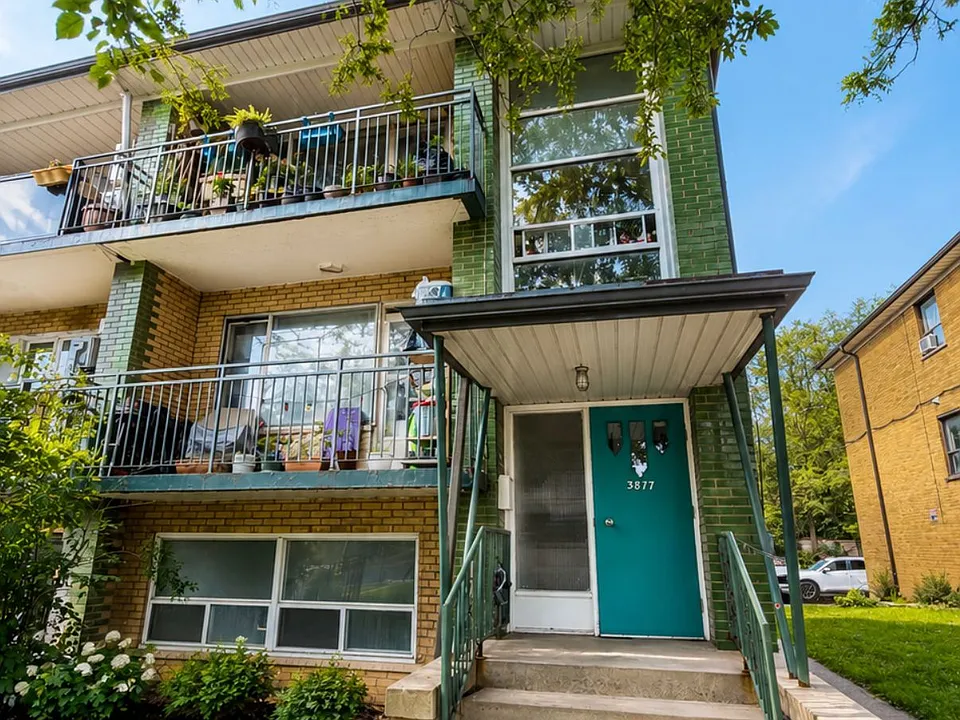 3877 Bathurst St #1