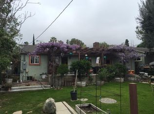 246 W Las Flores Dr, Altadena, CA 91001
