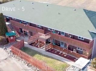 1 Florian St #5, Essex, ON N8M 3E2
