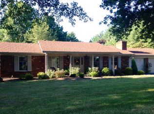 2005 Beckin Dr, Floyds Knobs, IN 47119