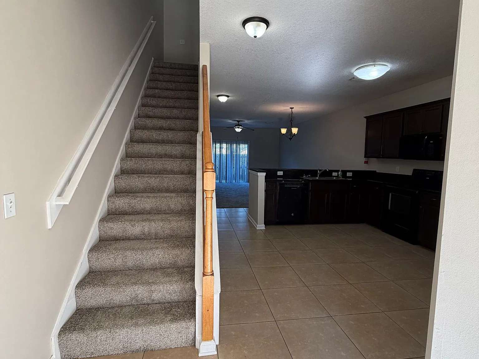 2 bed, 2.5 bath, $1,500 — Photo 3