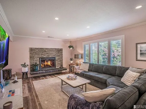 2859 Sunnybank Ln, Hayward, CA 94541