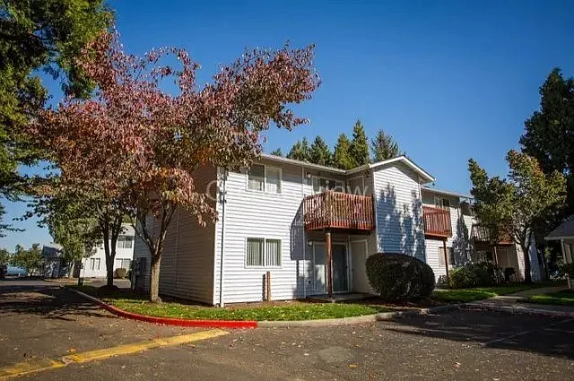 Orchard View Apartments — Photo 15