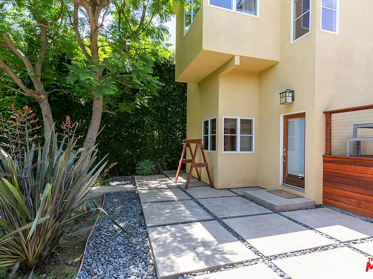 1530 S Sierra Bonita Ave — Photo 21