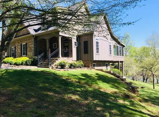 136 Crews Dr, Benton, TN 37307