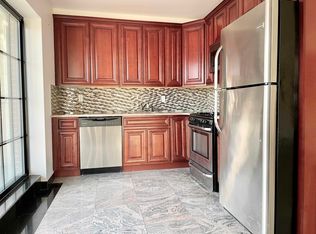 79-56 Metropolitan Ave #2B, Middle Village, NY 11379