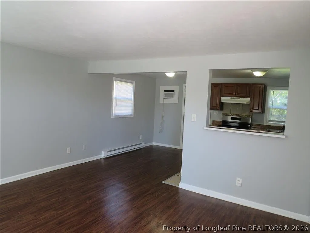 2 bed, 1.0 bath, 800 sqft, $850 — Photo 4