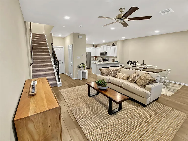 11922 Amber Oak Way — Photo 9
