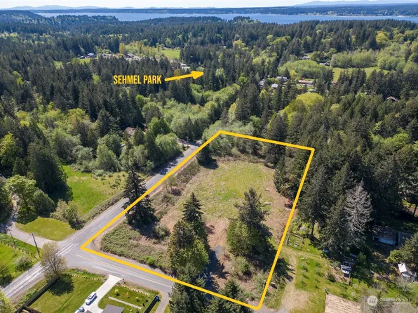 10410 70th Avenue NW, Gig Harbor, WA 98332