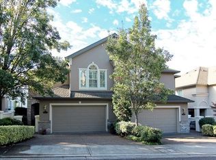 4926 Mulholland Dr, Lake Oswego, OR 97035