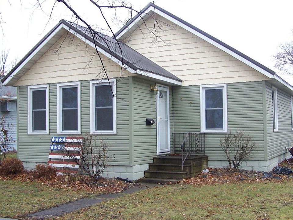 1st image of 517 1st St N