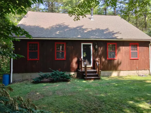 12 Sunny Crest Rd, York, ME 03909