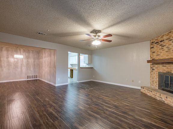4th image of 9715 Anderson Village Dr