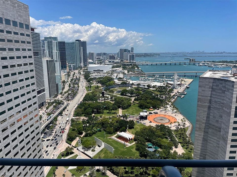 1st image of 325 Biscayne Blvd #4324