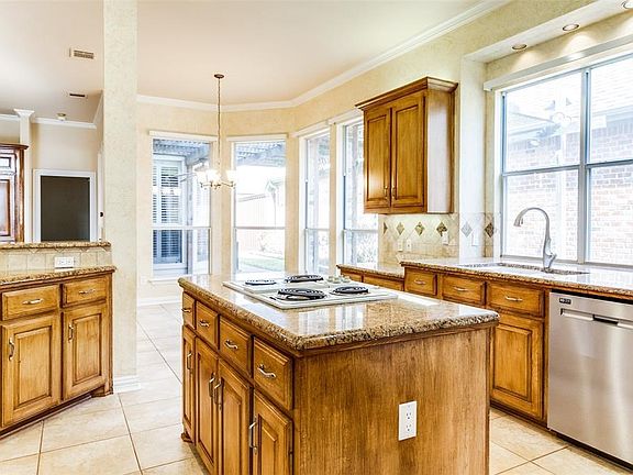 2nd image of 8303 Briar Dr