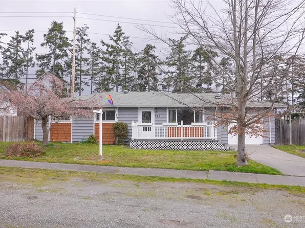 346 NW 11th Court, Oak Harbor, WA 98277
