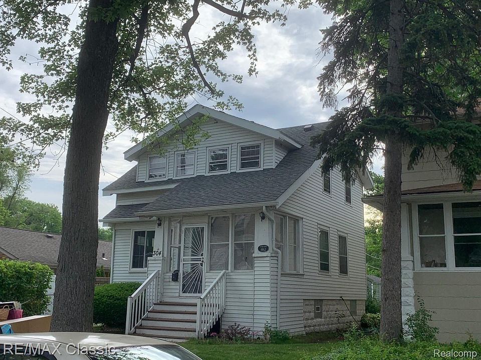 304 Baker St, photo 2