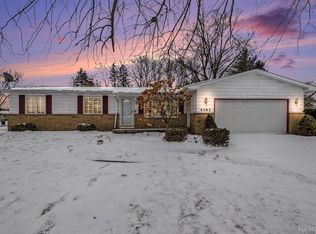 4362 Meadowlark Dr, Grand Blanc, MI 48439