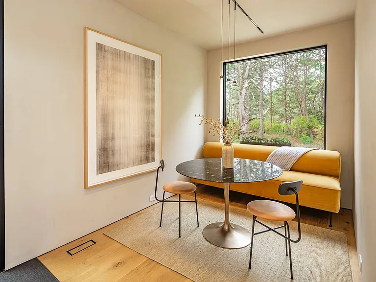 17 Bay View Ave — Photo 4