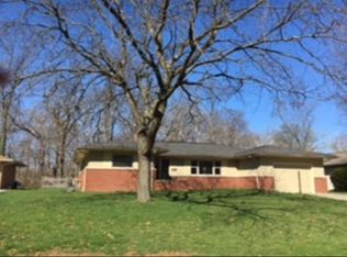 163 Serran Dr, Columbus, OH 43230