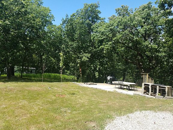 2nd image of 17228 Hickory Ct
