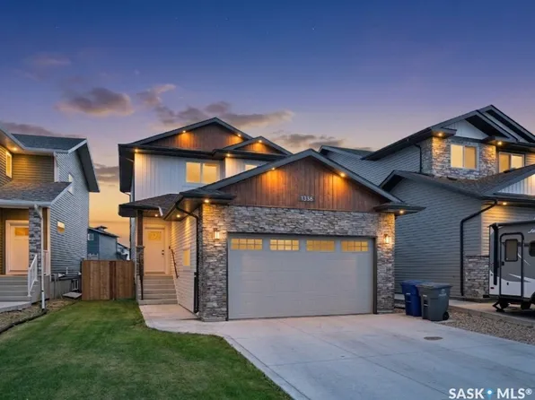 1336 Parr Hill Drive, Martensville, SK S0K 2T1