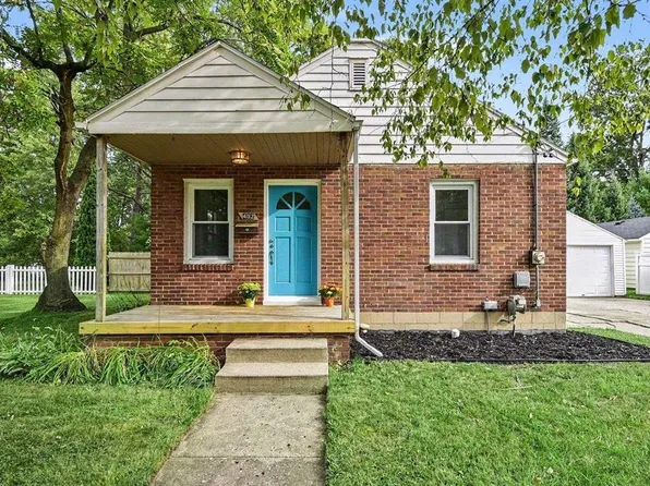 406 W Sugnet Rd, Midland, MI 48640
