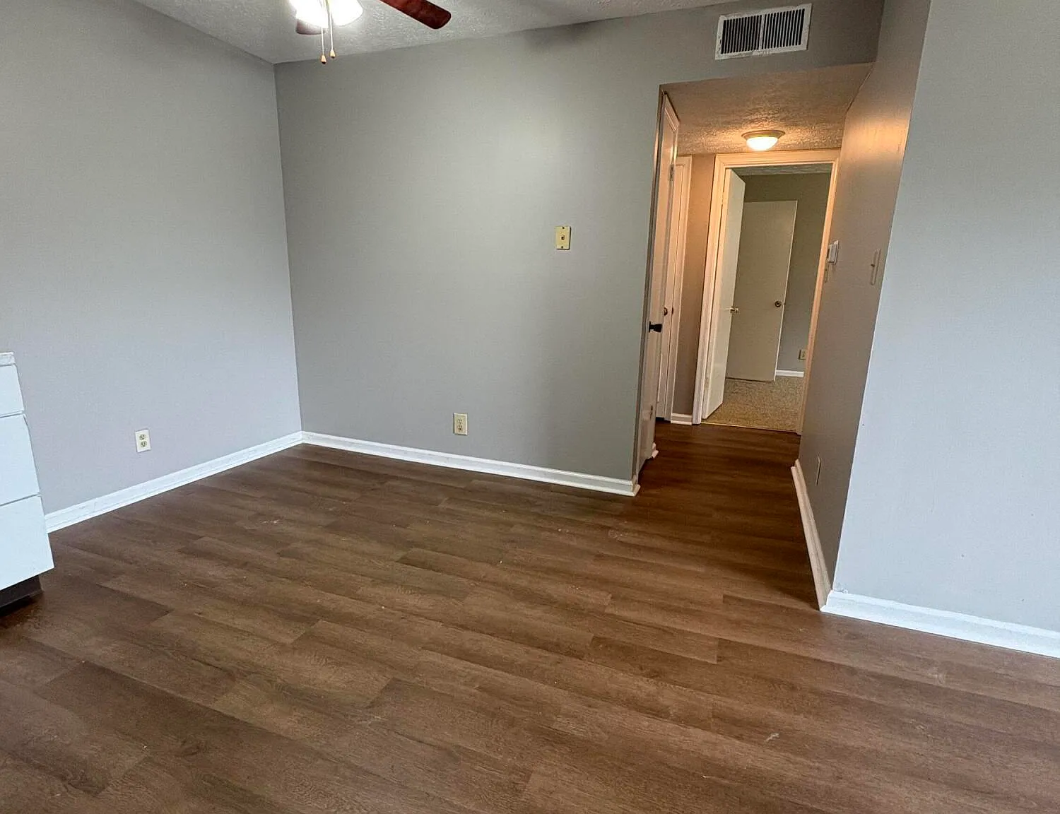 2 bed, 1.0 bath, 750 sqft, $1,195 — Photo 4