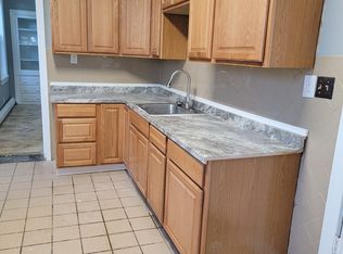 185 W Hanover St, Trenton, NJ 08618