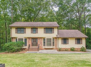 160 Deer Forest Rd, Fayetteville, GA 30214