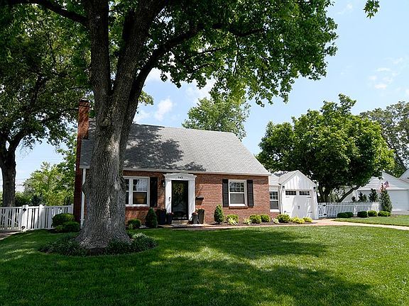 2nd image of 165 Doorack Ln
