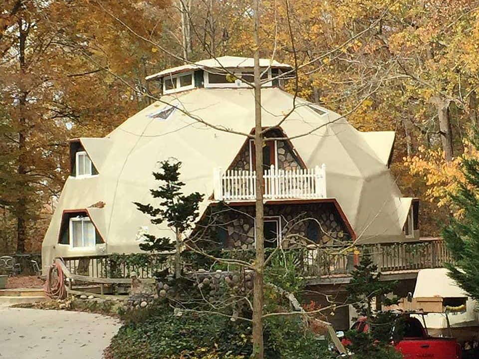 The approach to the home from the road