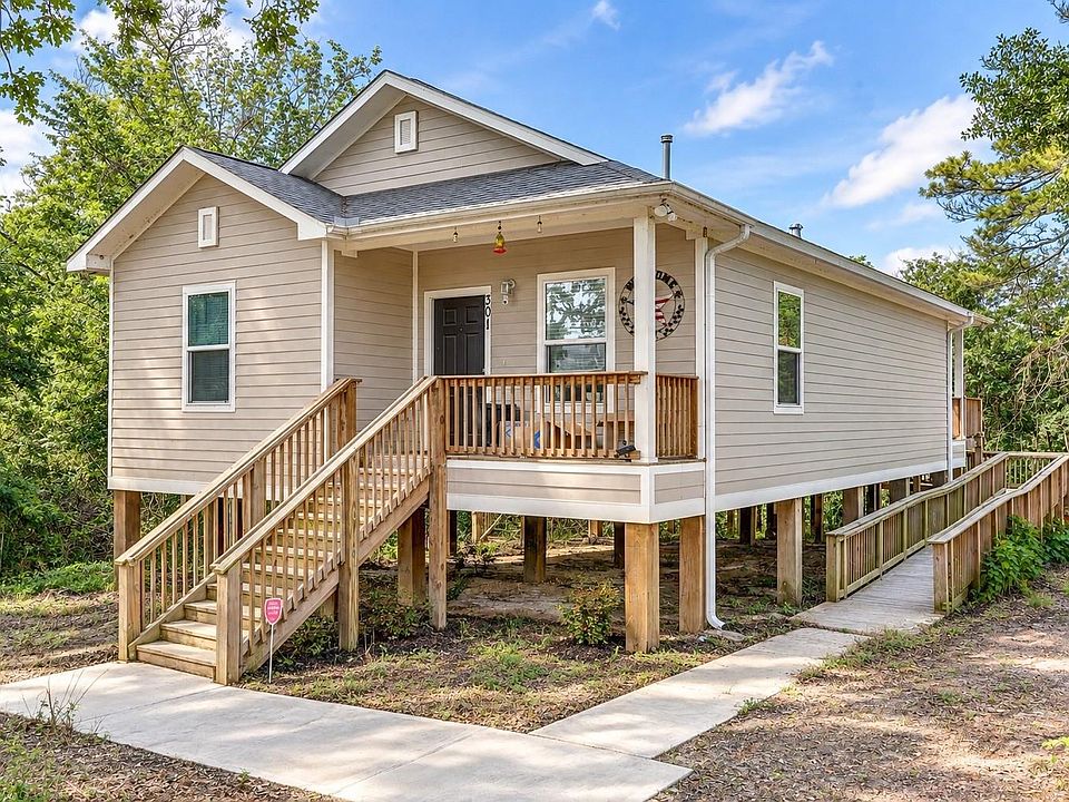 1st image of 301 Bayou Dr
