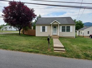 804 Columbia St NE, Roanoke, VA 24019