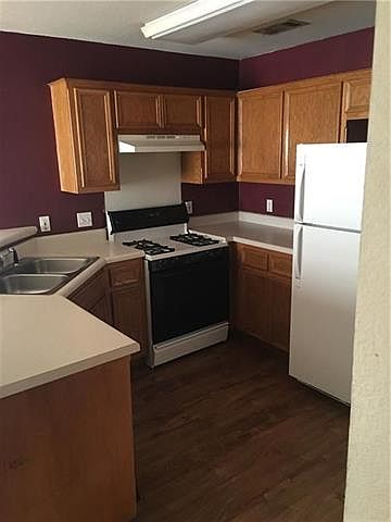 2nd image of 302 Tamara Dr APT A