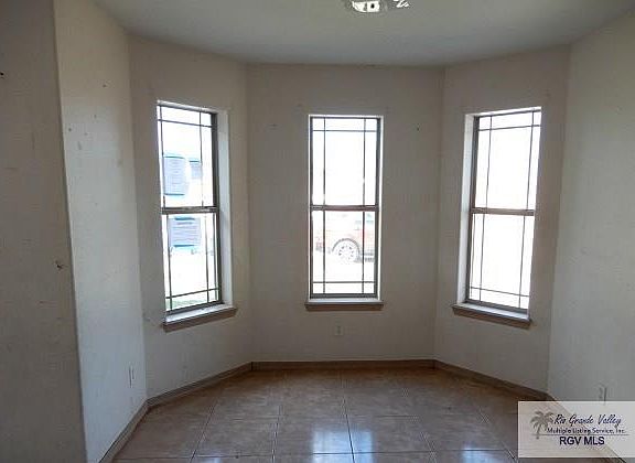 5th image of 140 Audrey Ln