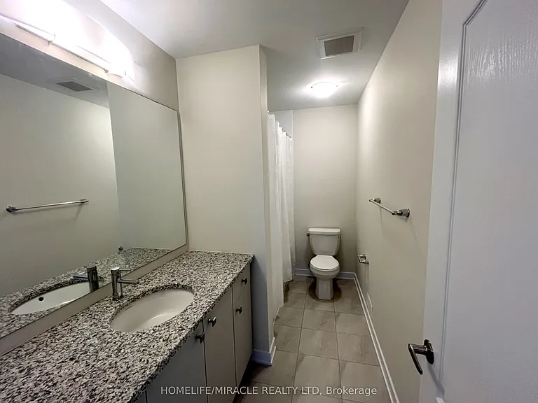 66 Aviron Cres — Photo 20