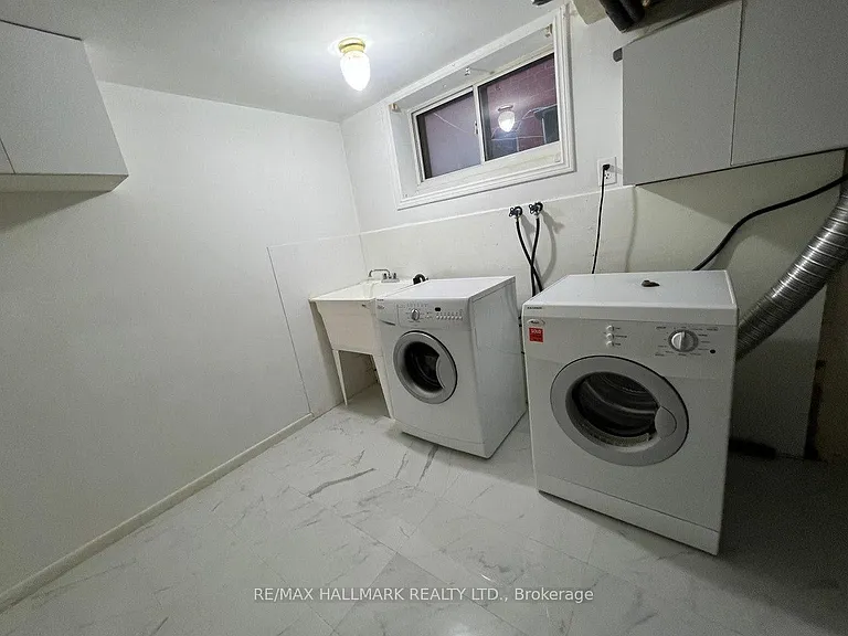 77 Northcote Ave #BASEMENT — Photo 6