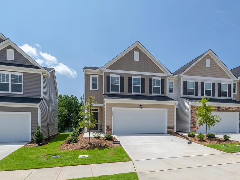1221 Pate Farm Ln — Photo 2