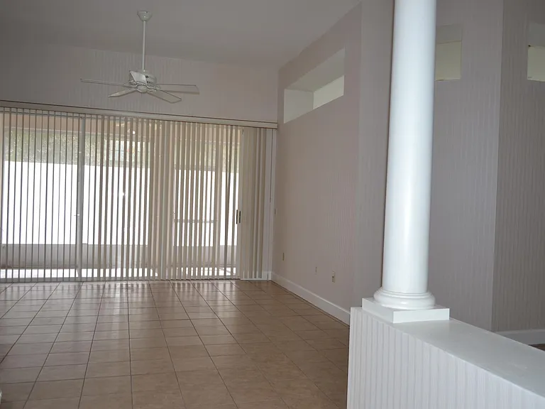268 W Romany Loop — Photo 7