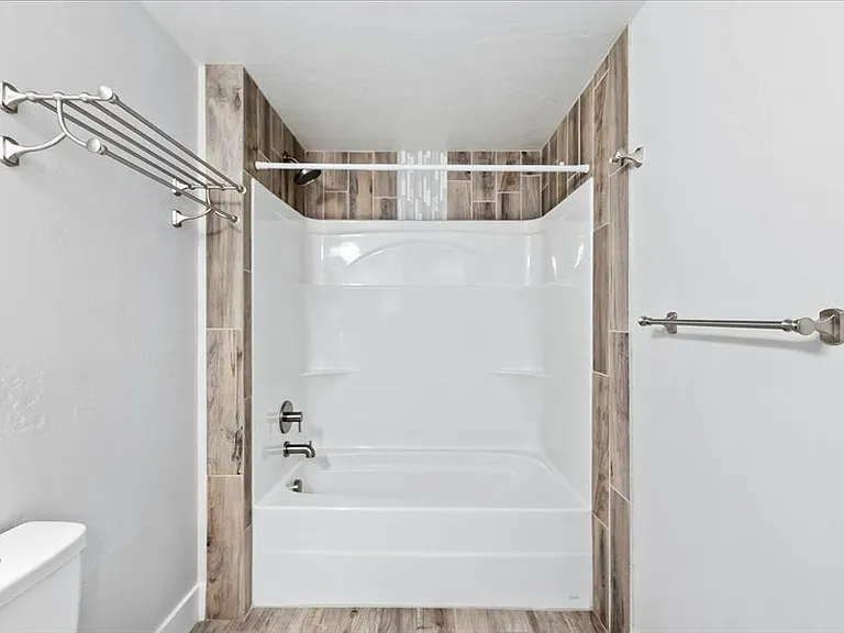 2x1 Bathroom