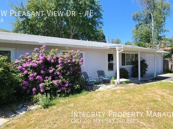 347 NW Pleasant View Dr APT E, Grants Pass, OR 97526