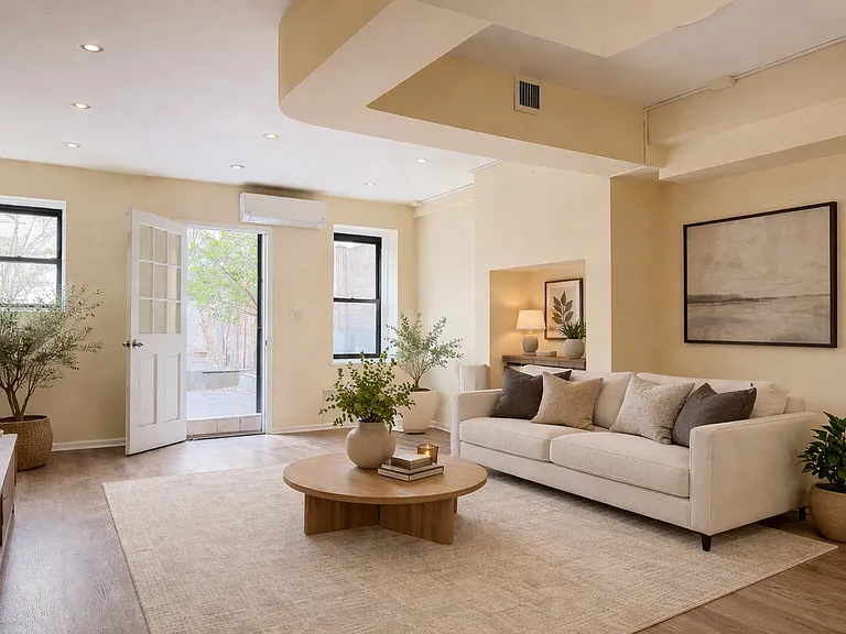 137 Manhattan Ave #1 — Photo 6