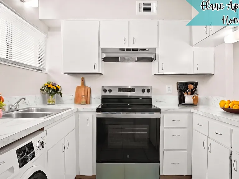 Elare Apartment Homes — Photo 1
