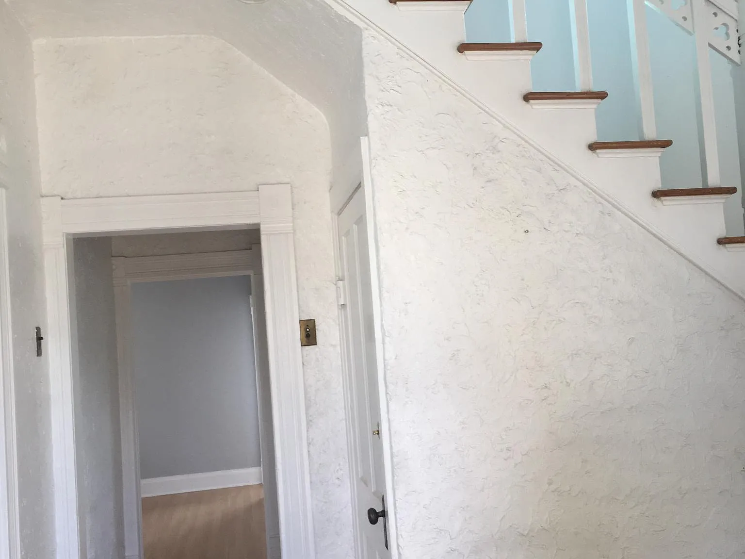3 bed, 1.5 bath, 1360 sqft, $3,100 — Photo 3