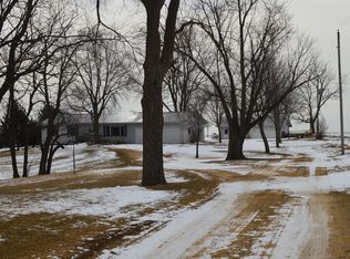 4145 Harts Mill Rd, Clinton, IA 52732