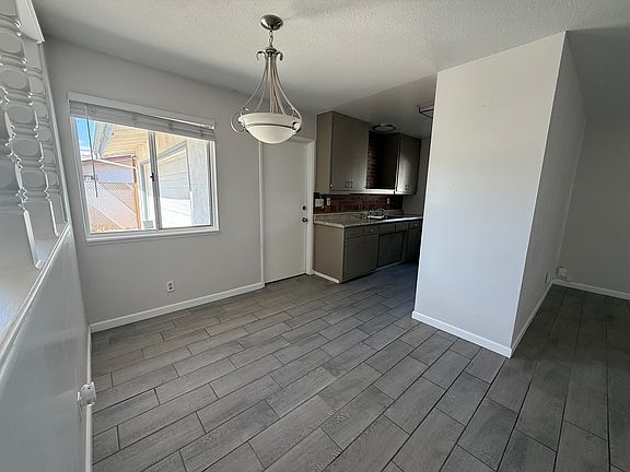 3rd image of 230 Peg St