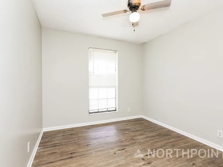 6010 Hillman Dr — Photo 12