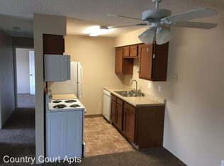 395 4th St APT 8, Waukee, IA 50263