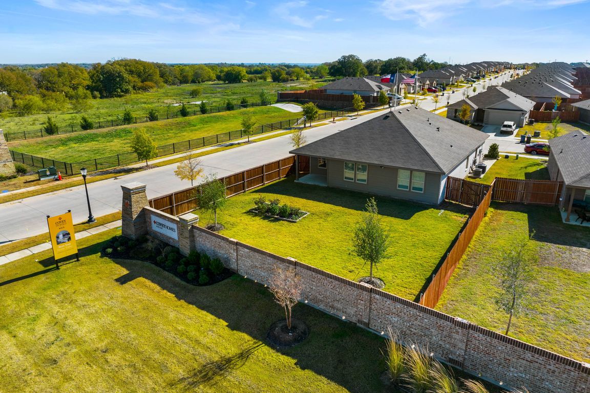 Covey Homes Azle_Exterior-7